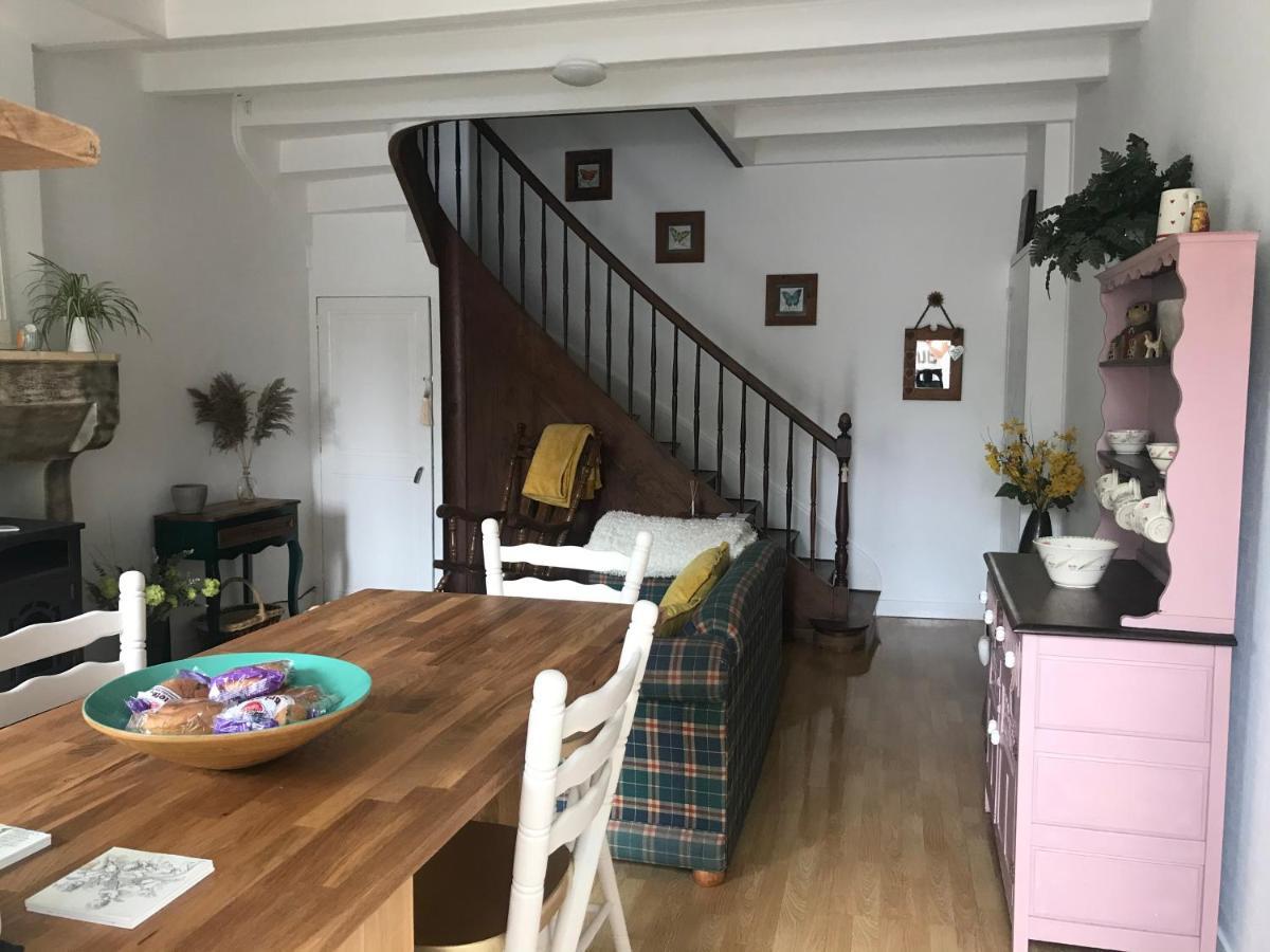 Le Petit Maison Villa Montembœuf Buitenkant foto